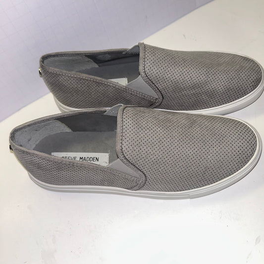 Gray Steven Madden Slip-ons (size 9)