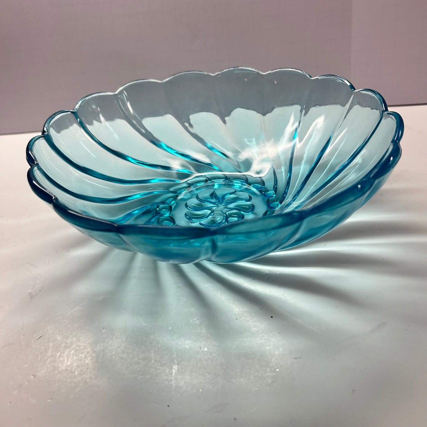 Hazel Atlas Capri Blue Seashell Swirl 9in Decorative Glass Serving Bowl