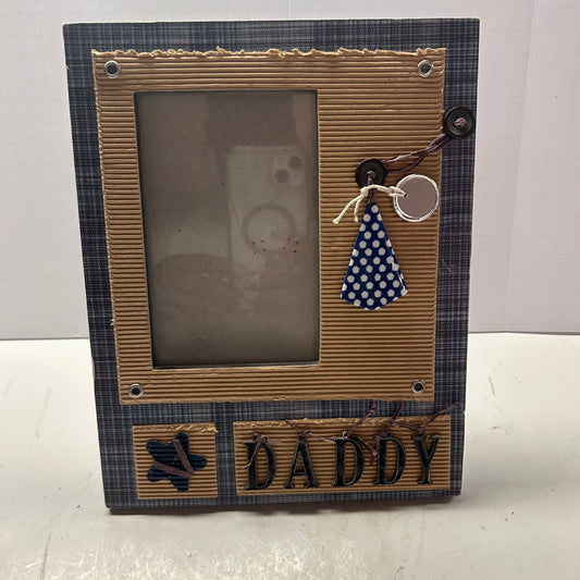 Daddy Picture Frame with  Tie & Star Design (4x6)