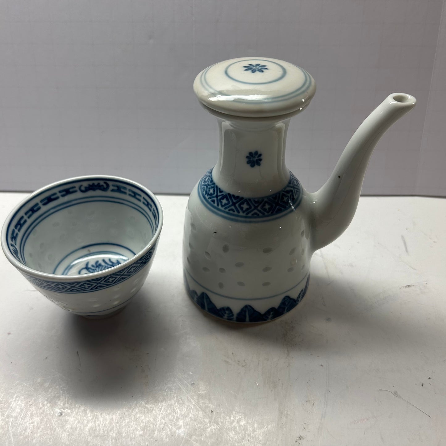 White & Blue Mini Oriental Tea Pot and Cup Set