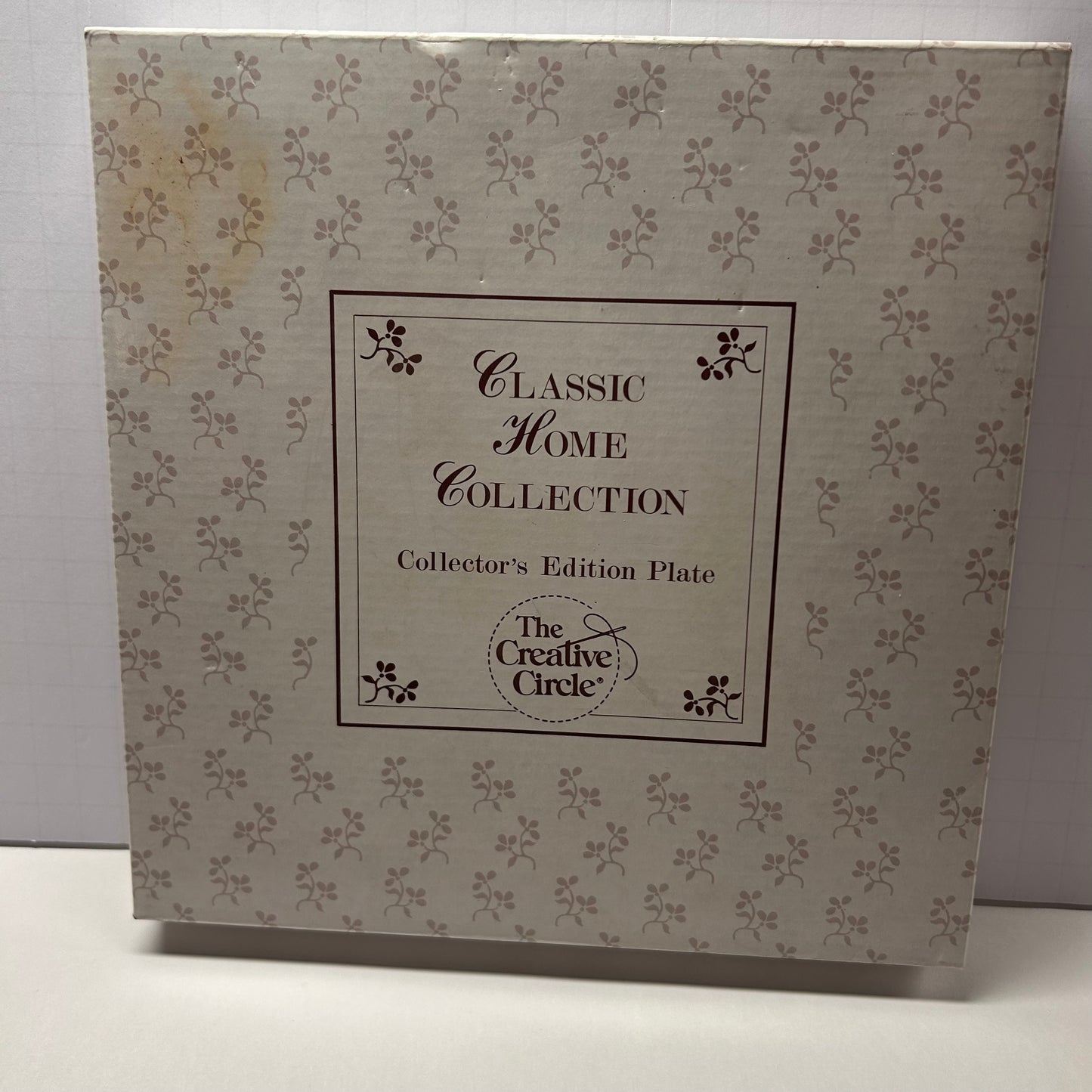 Mother Appreciation Cross Stitch Decorative Plate (Classic Home Collection)