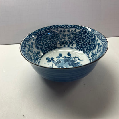 Porcelain￼Blue & White oriental and ￼Floral Design Bowl