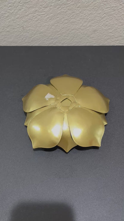 Gold Metal Flower Tealight holder